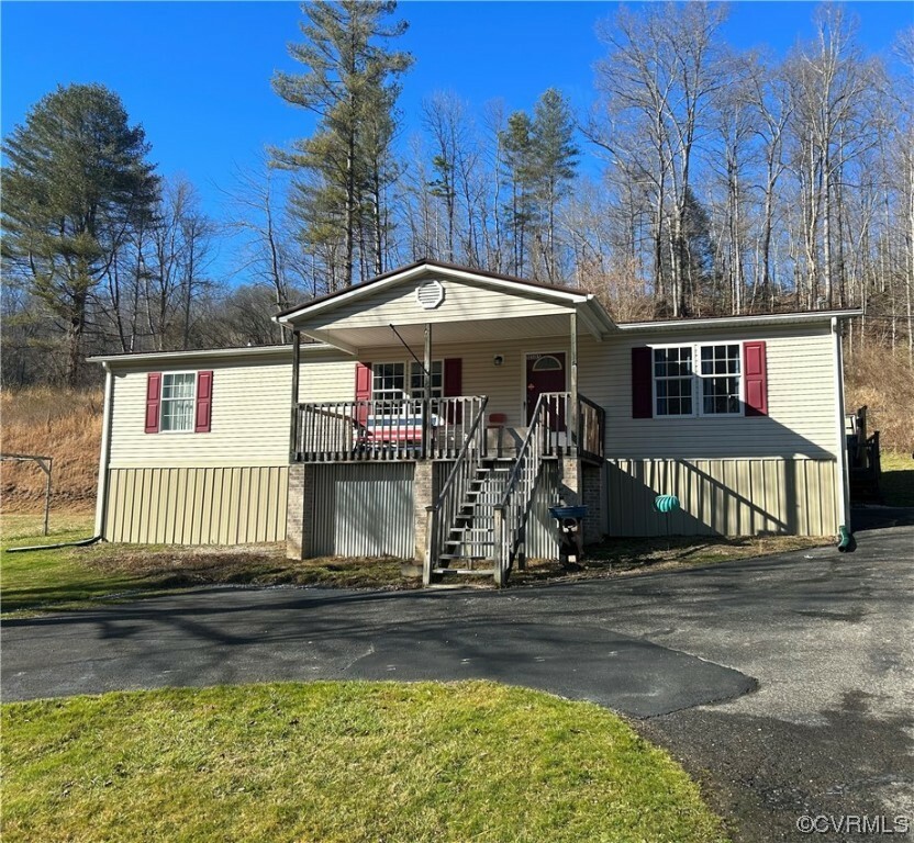 Property Photo:  11505 Rockwood Ln  VA 24279 