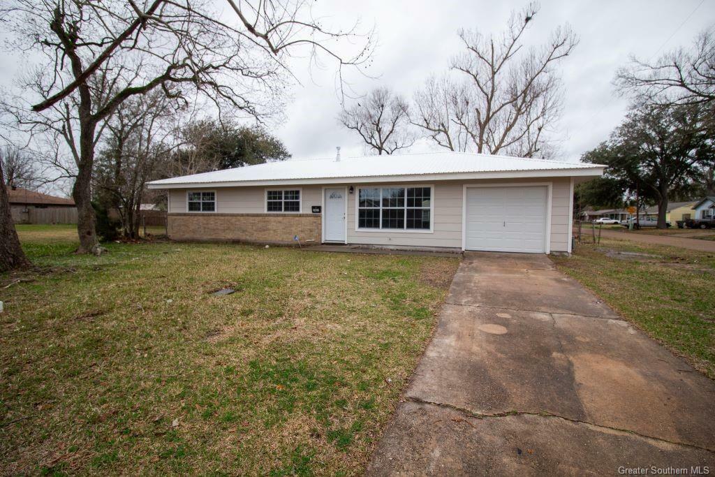 3022 Louisiana Avenue  Lake Charles LA 70601 photo