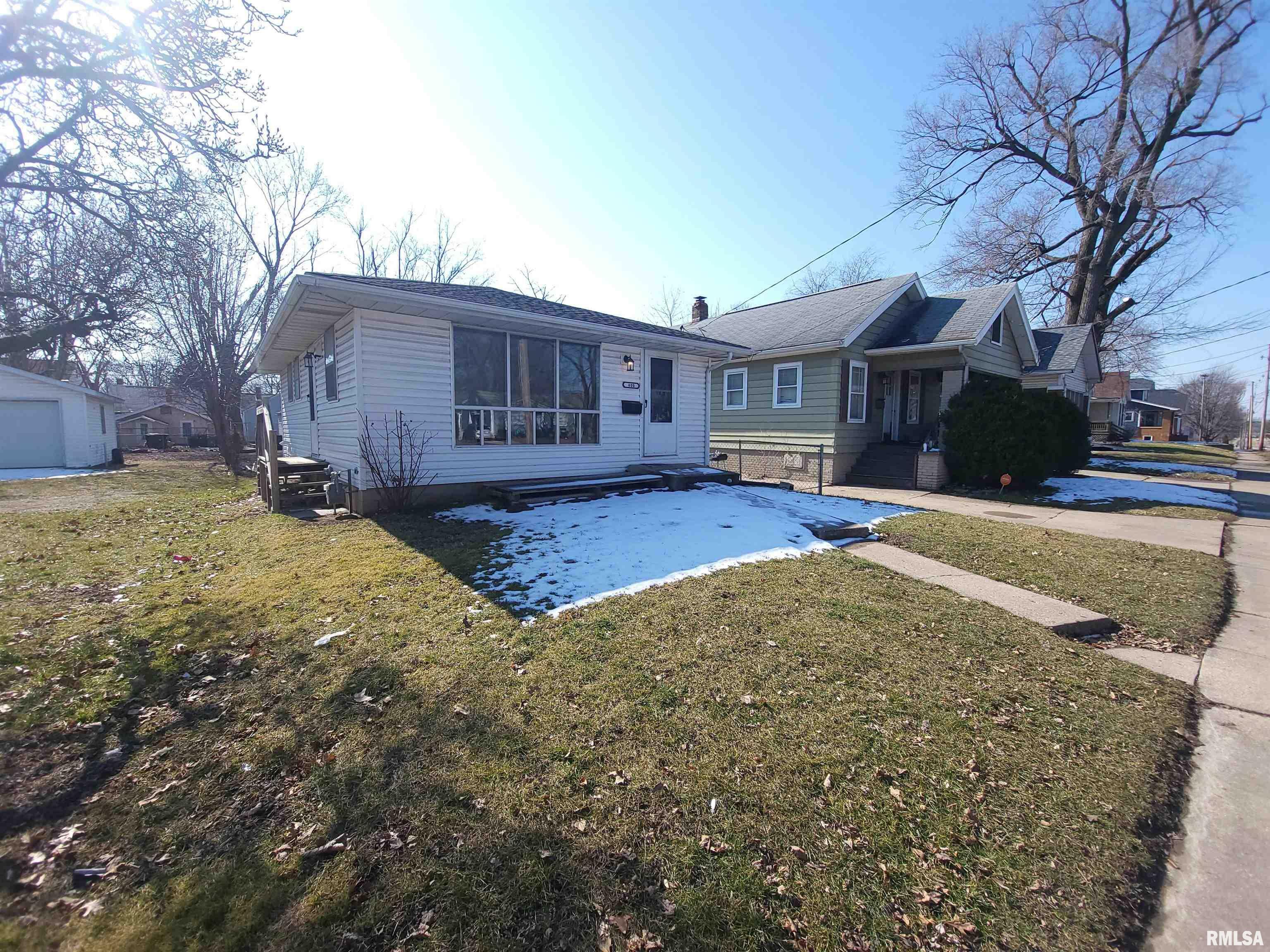 Property Photo:  400 E Forrest Hill Avenue  IL 61603 