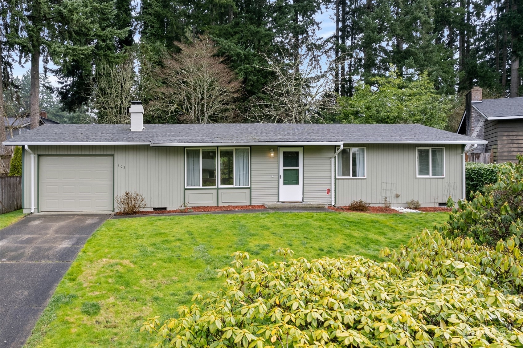 1203 Eleanor Court  Steilacoom WA 98388 photo