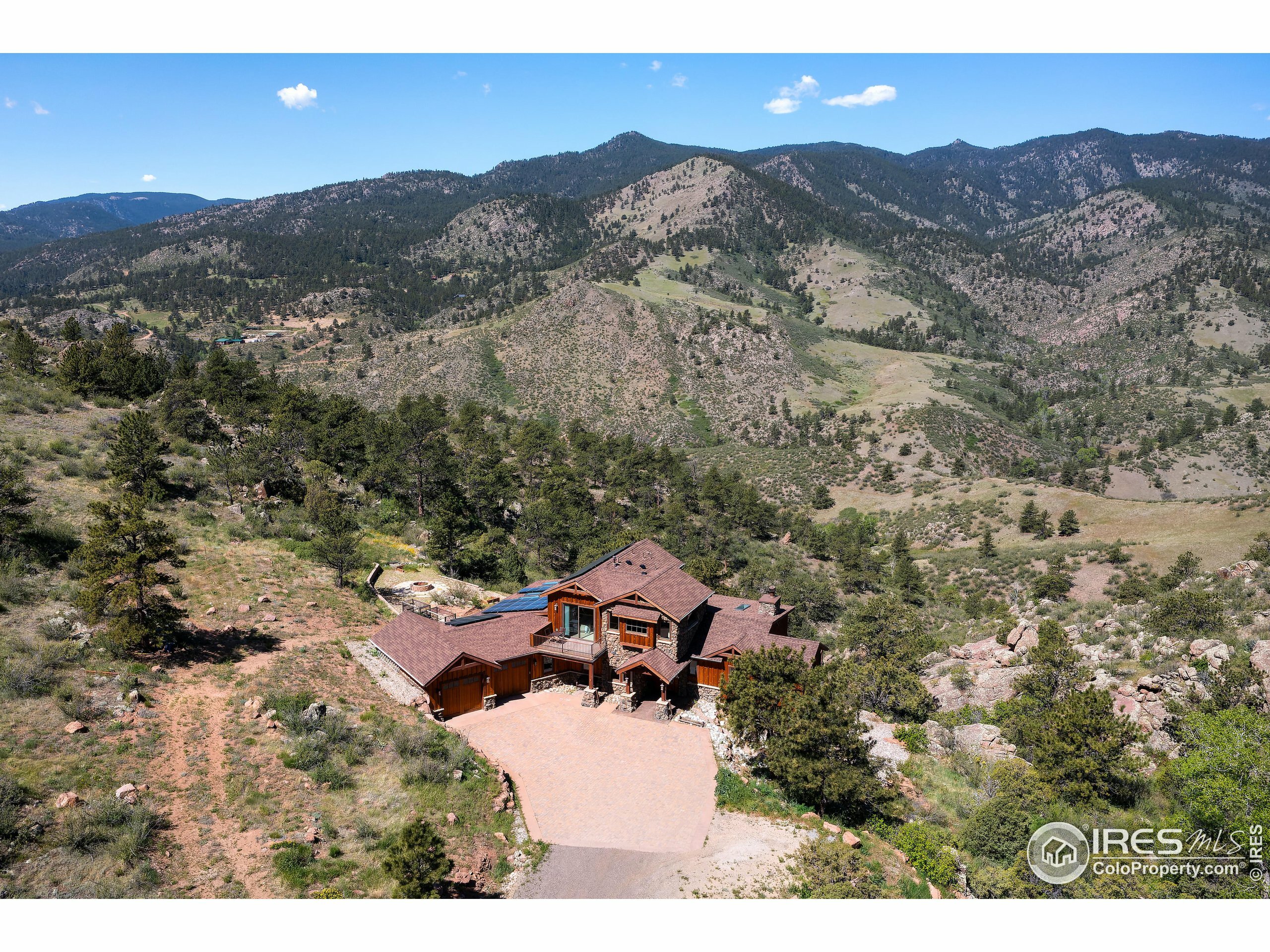 Property Photo:  956 Silver Sage Ln  CO 80540 