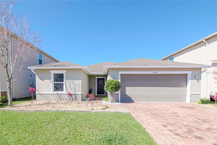 Property Photo:  11501 Brighton Knoll Loop  FL 33579 