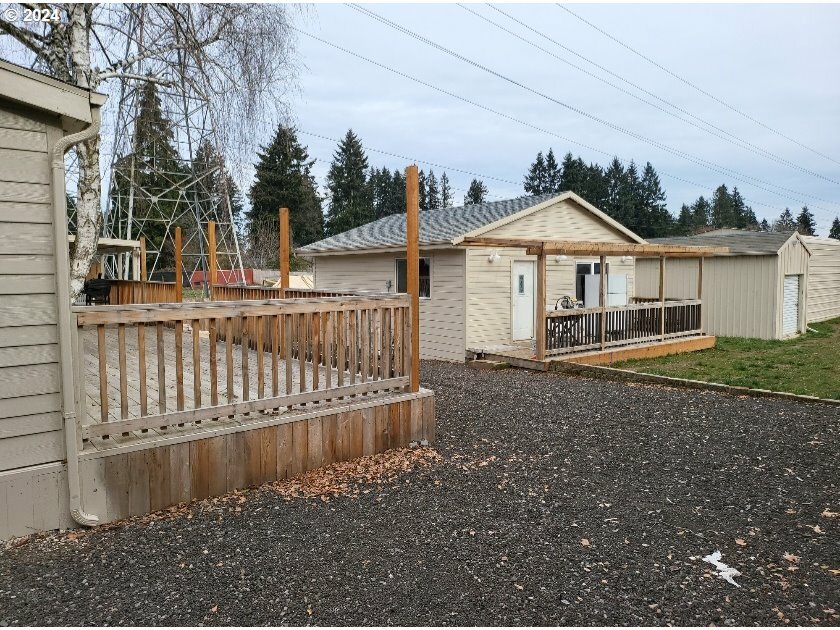 Property Photo:  6601 NE 94th Ave  WA 98662 