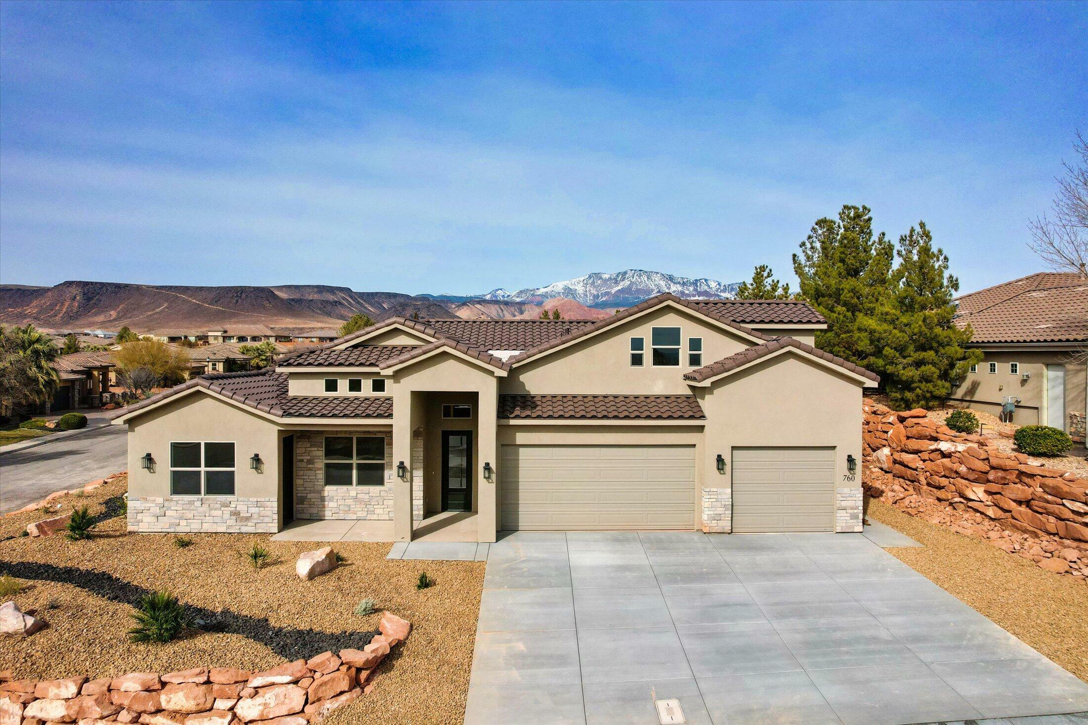 Property Photo:  760 W 1490 N Cir  UT 84780 