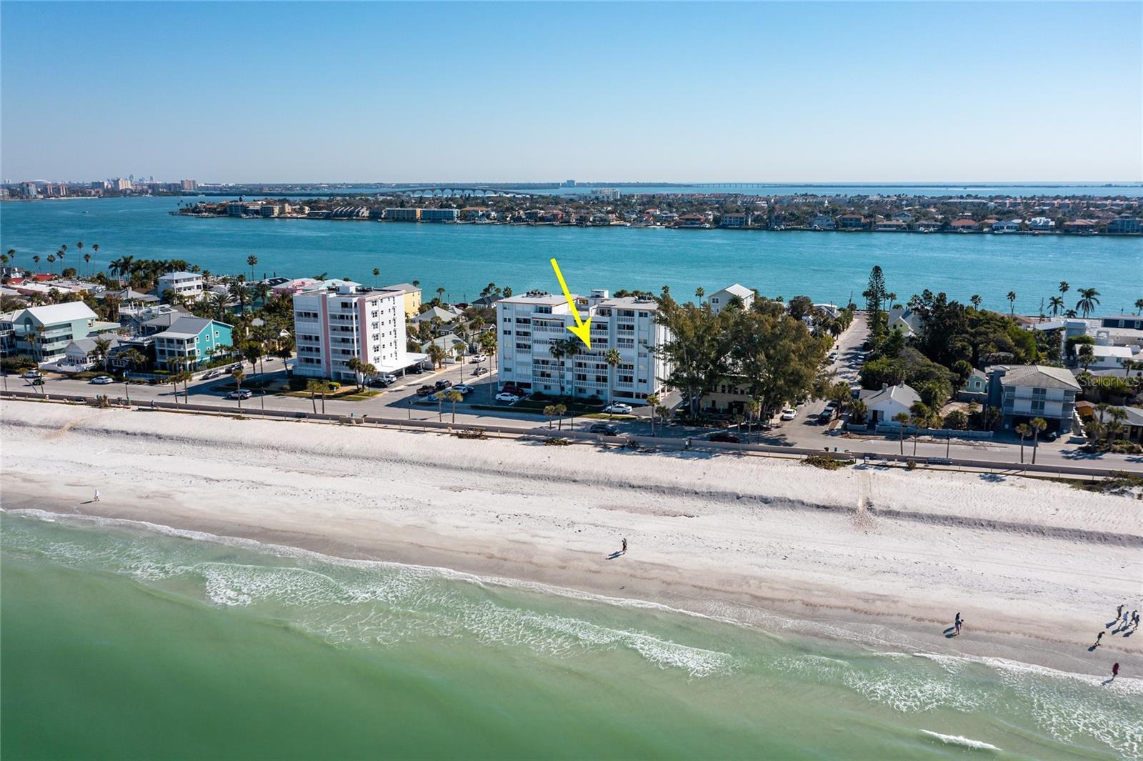 Property Photo: 403 Gulf Way 402 FL 33706
