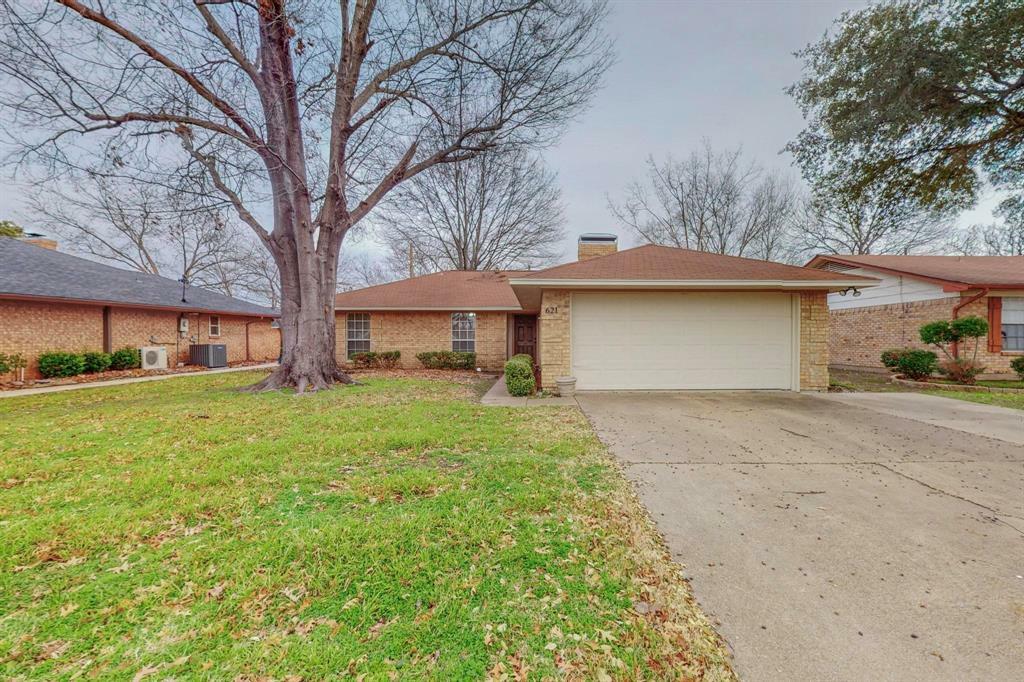 Property Photo:  621 Heritage Hill Drive  TX 75126 