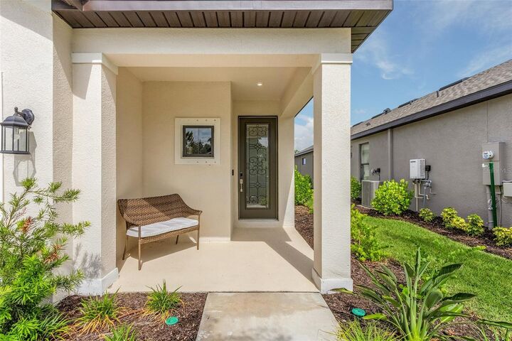 Property Photo:  15277 Shady Palms Lane  FL 34275 