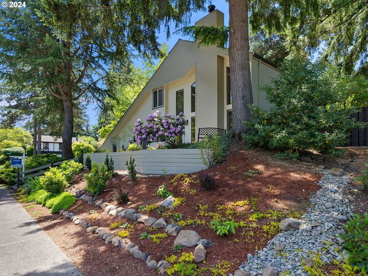 17654 Cardinal Dr  Lake Oswego OR 97034 photo