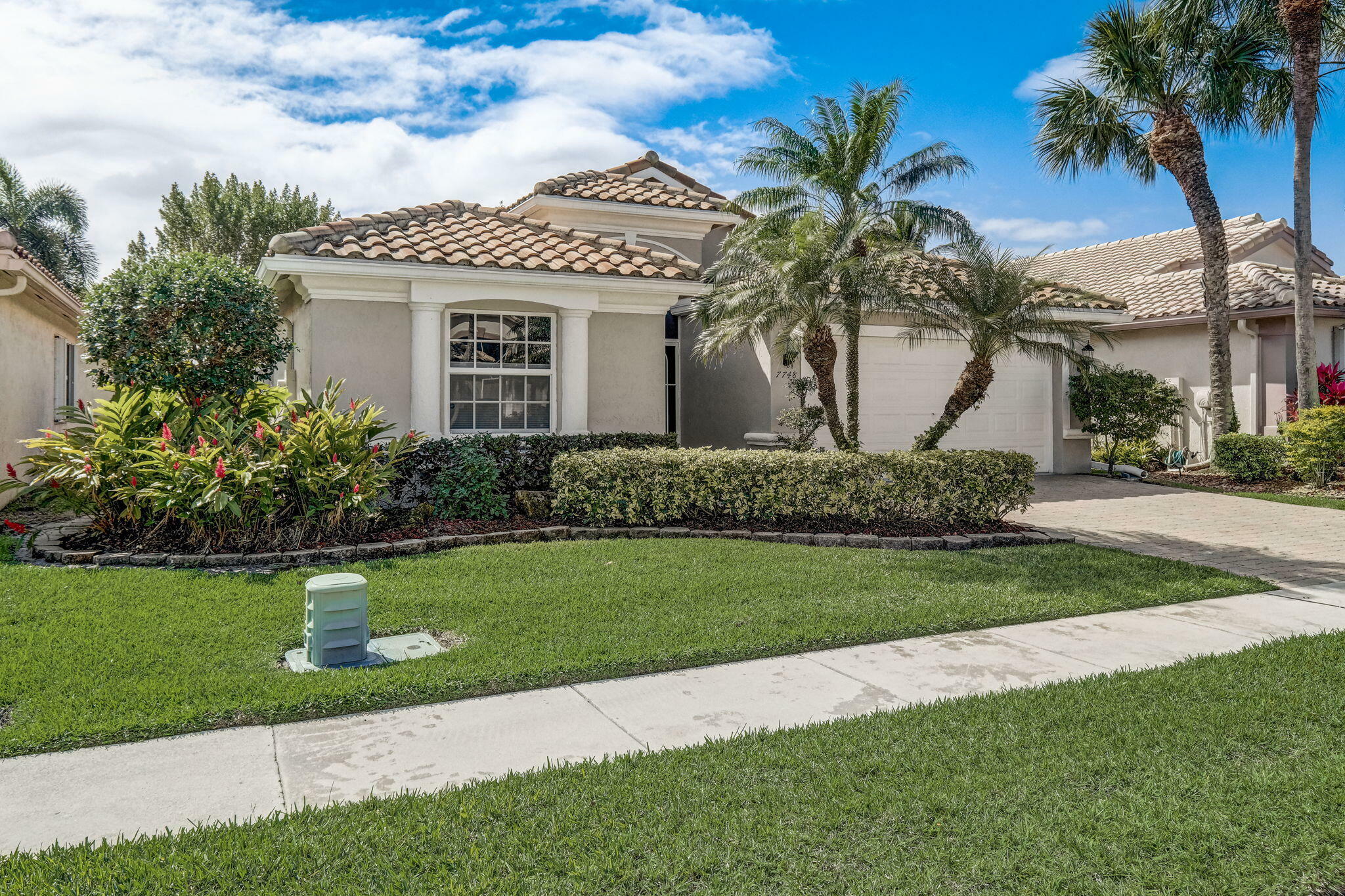 Property Photo:  7748 Trapani Lane  FL 33472 