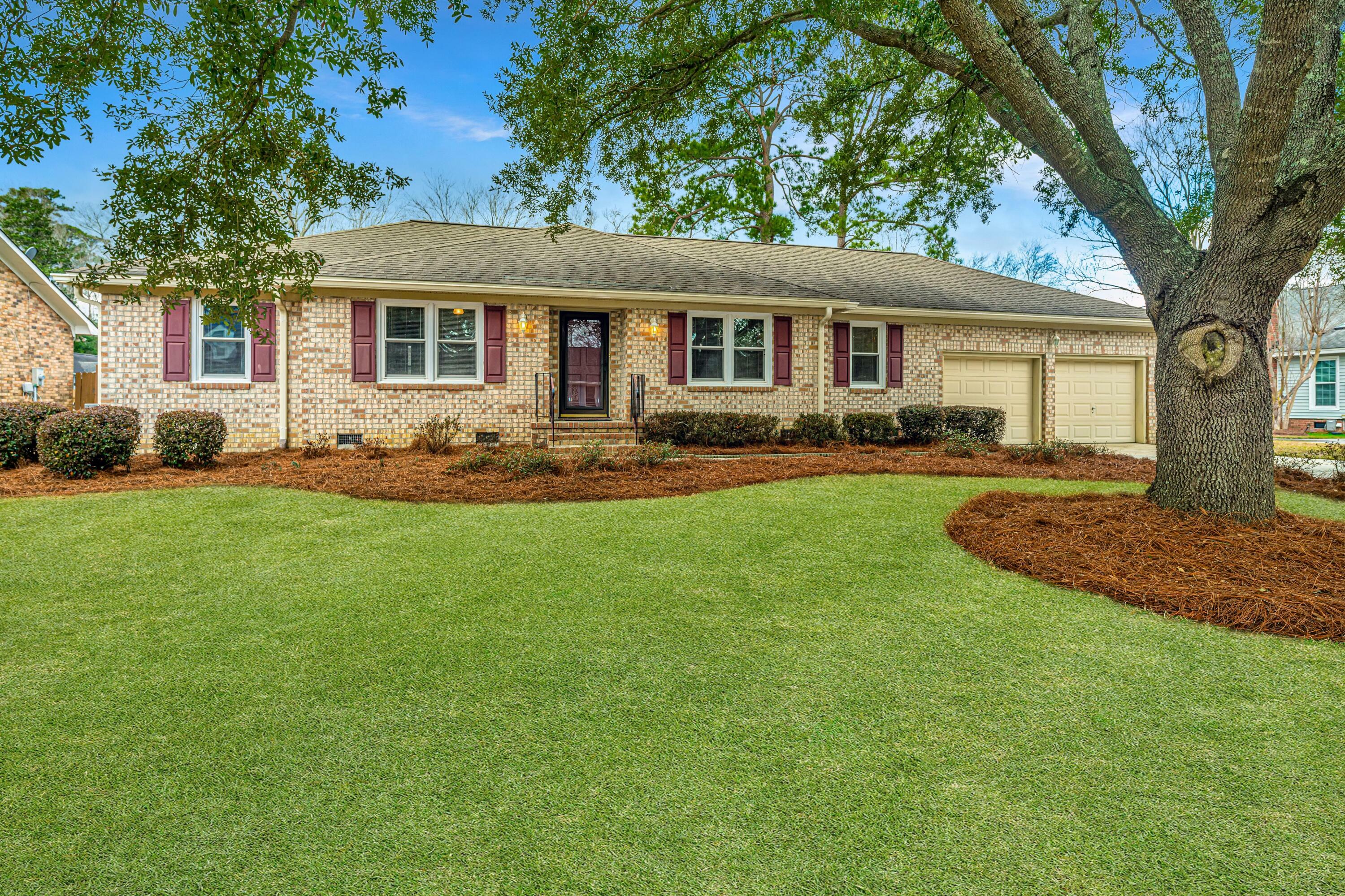 Property Photo:  2335 Vanderbilt Drive  SC 29414 