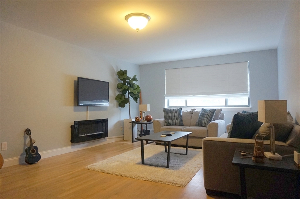 Property Photo:  44 Lafayette Ave. 403  MA 02150 