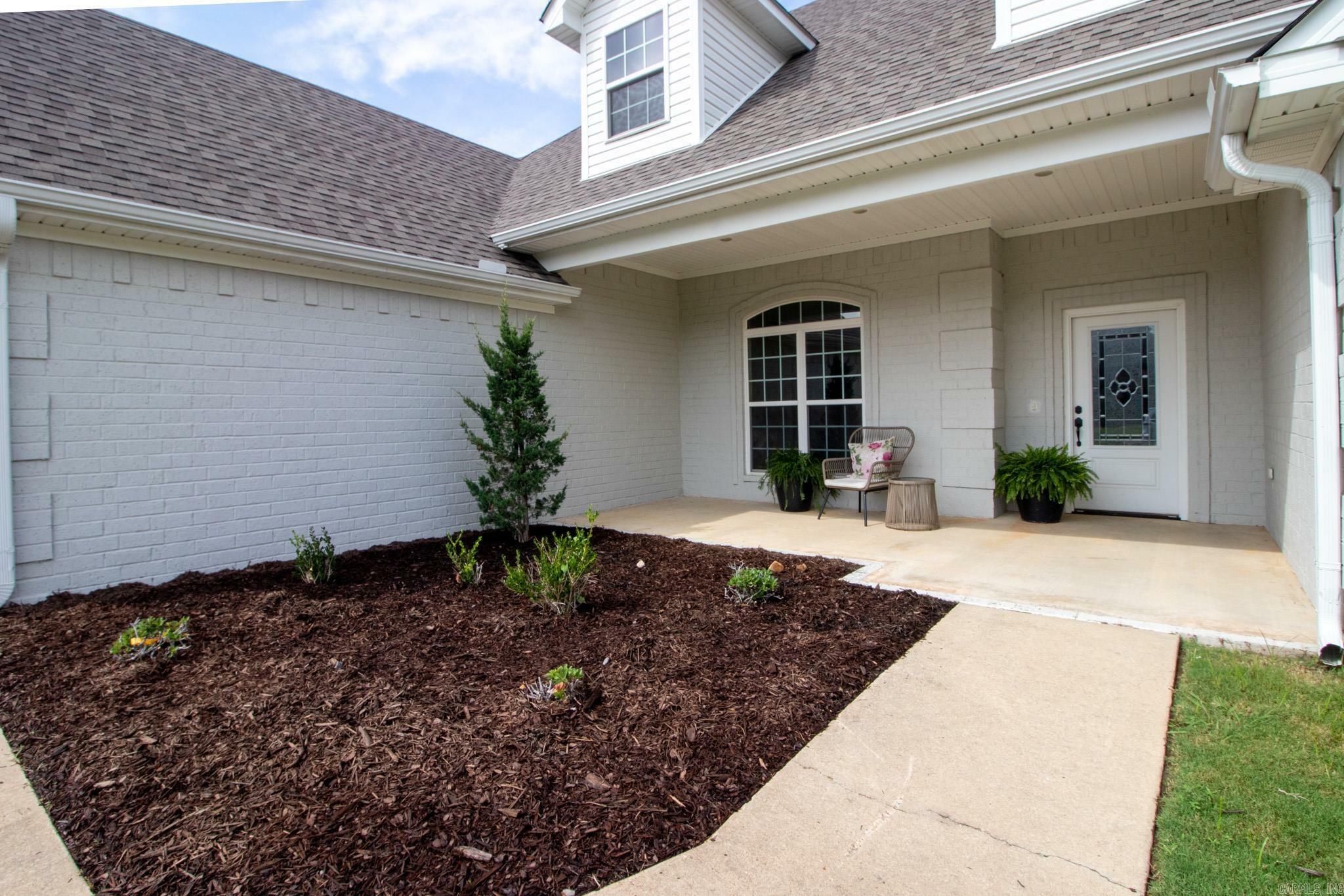 Property Photo:  724 Smithfield Drive  AR 72405 