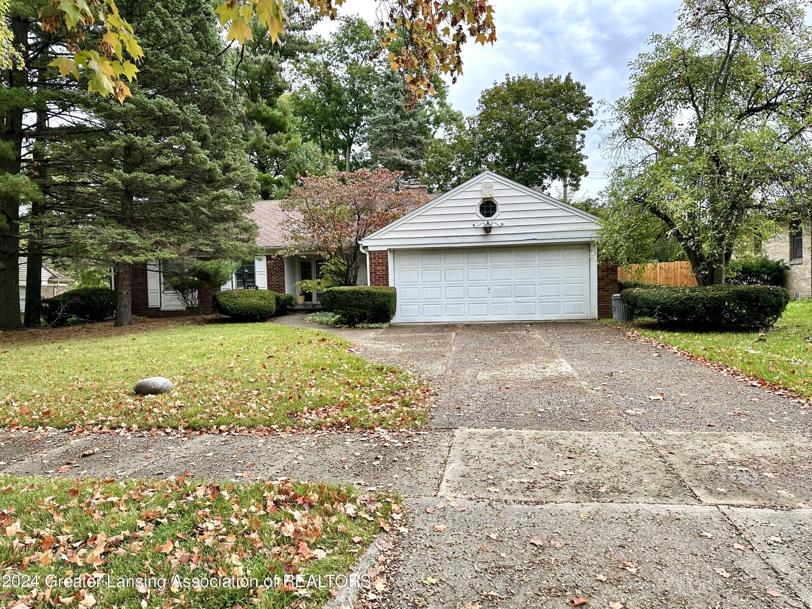 Property Photo: 437 S Verlinden Avenue MI 48915