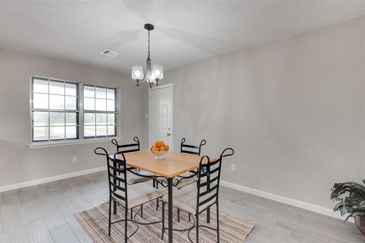 321 Wheeler Drive  Alvin TX 77511 photo