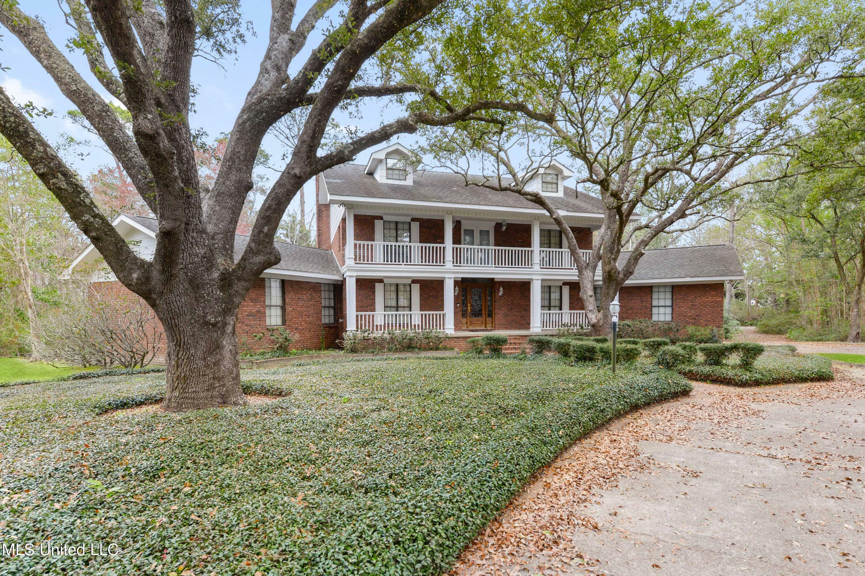 Property Photo:  3712 Townsend Road  MS 39553 