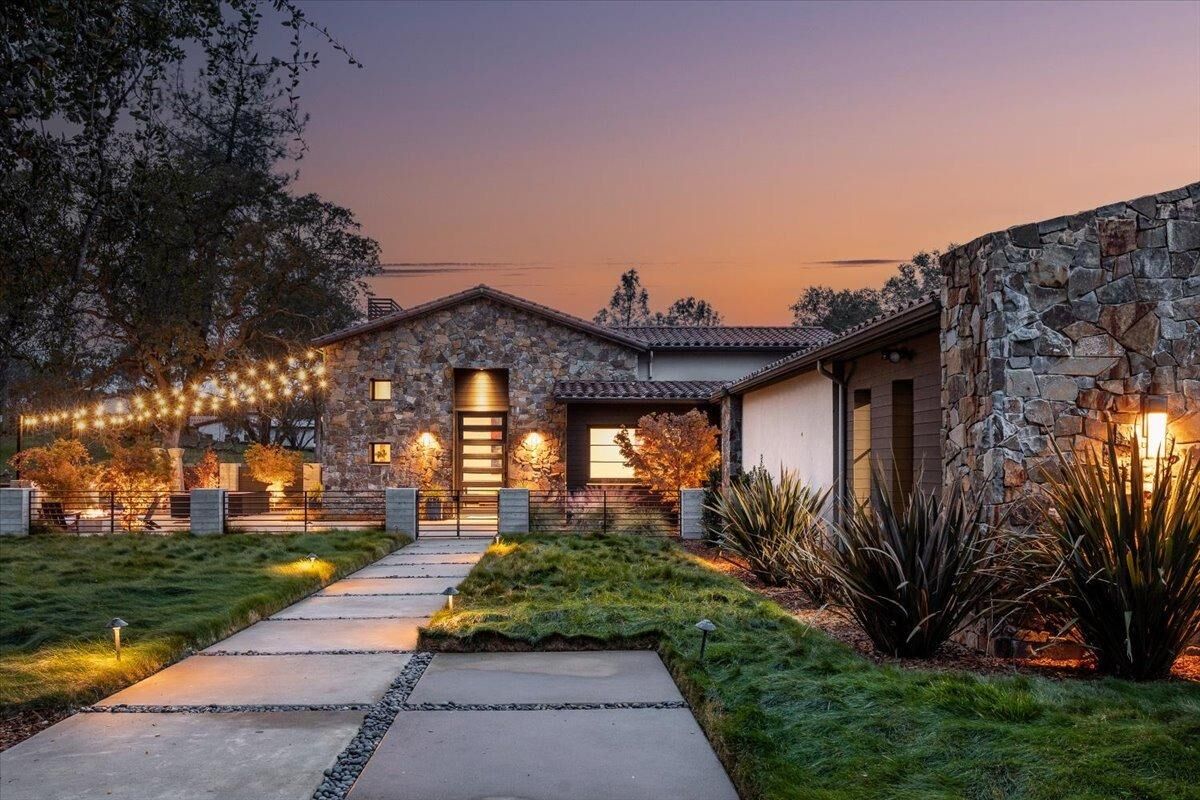 Property Photo: 5606 Shady Canyon Court CA 95650