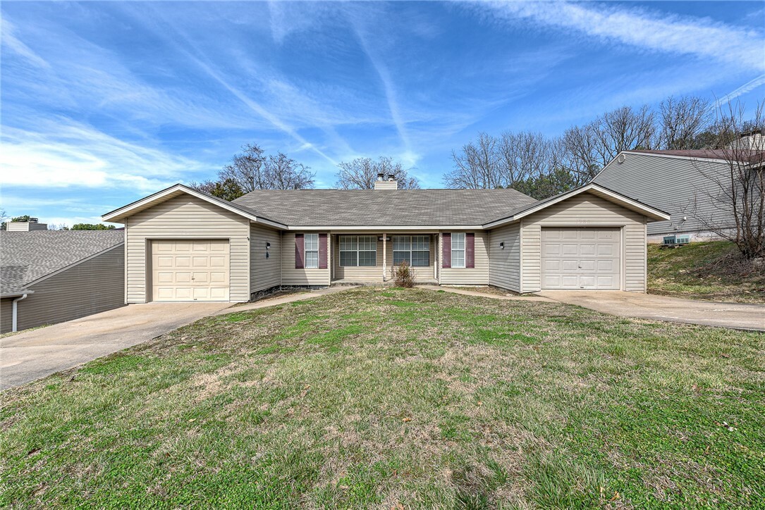 Property Photo: 1978 & 1980 E Wilkins Place AR 72703