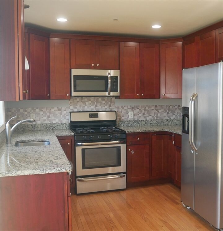 Property Photo: 311 Littleton 35 MA 01824