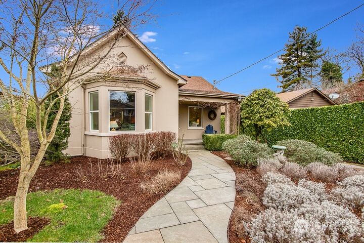 Property Photo:  10011 61st Avenue S  WA 98178 