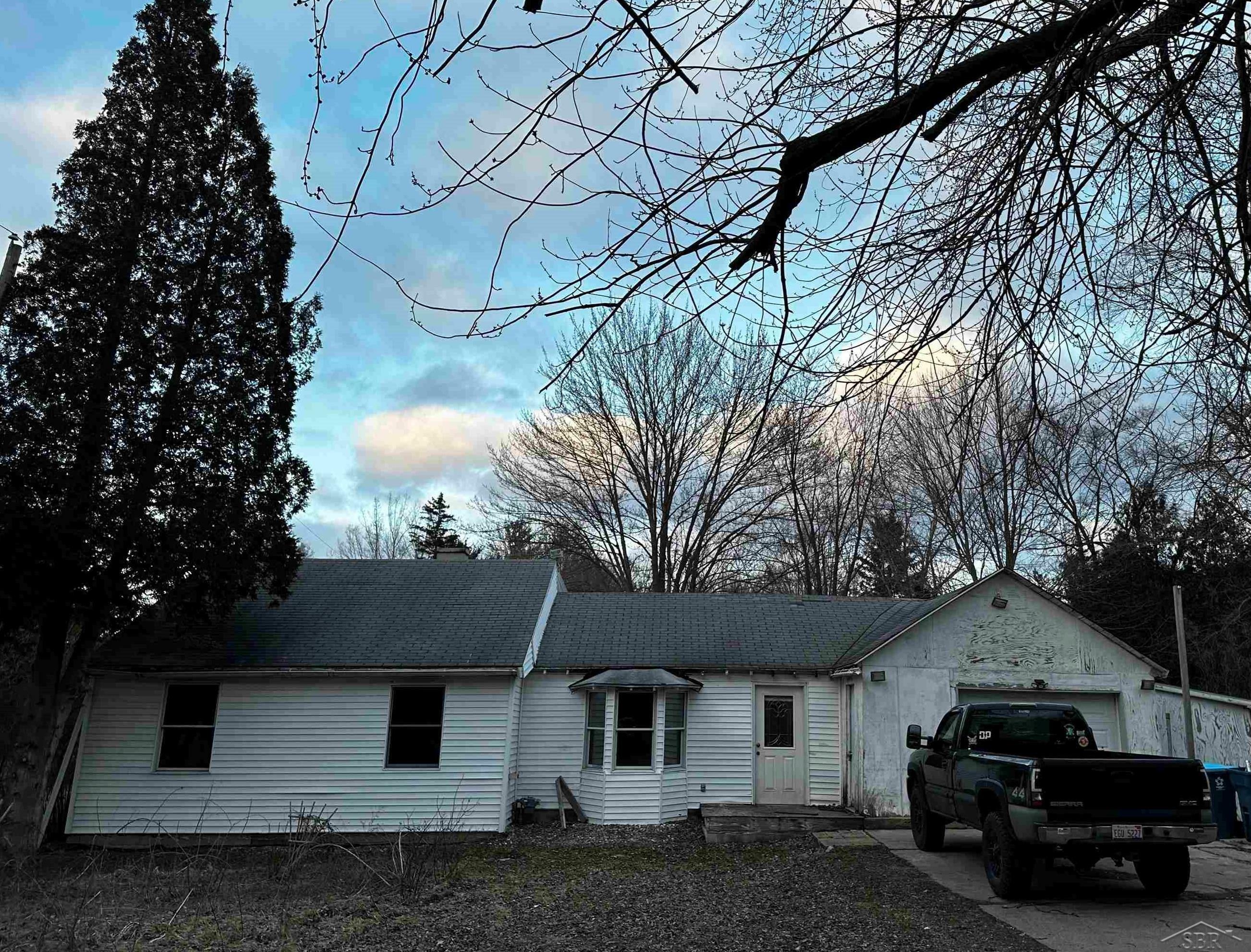 Property Photo:  4973 Saginaw  MI 48623 