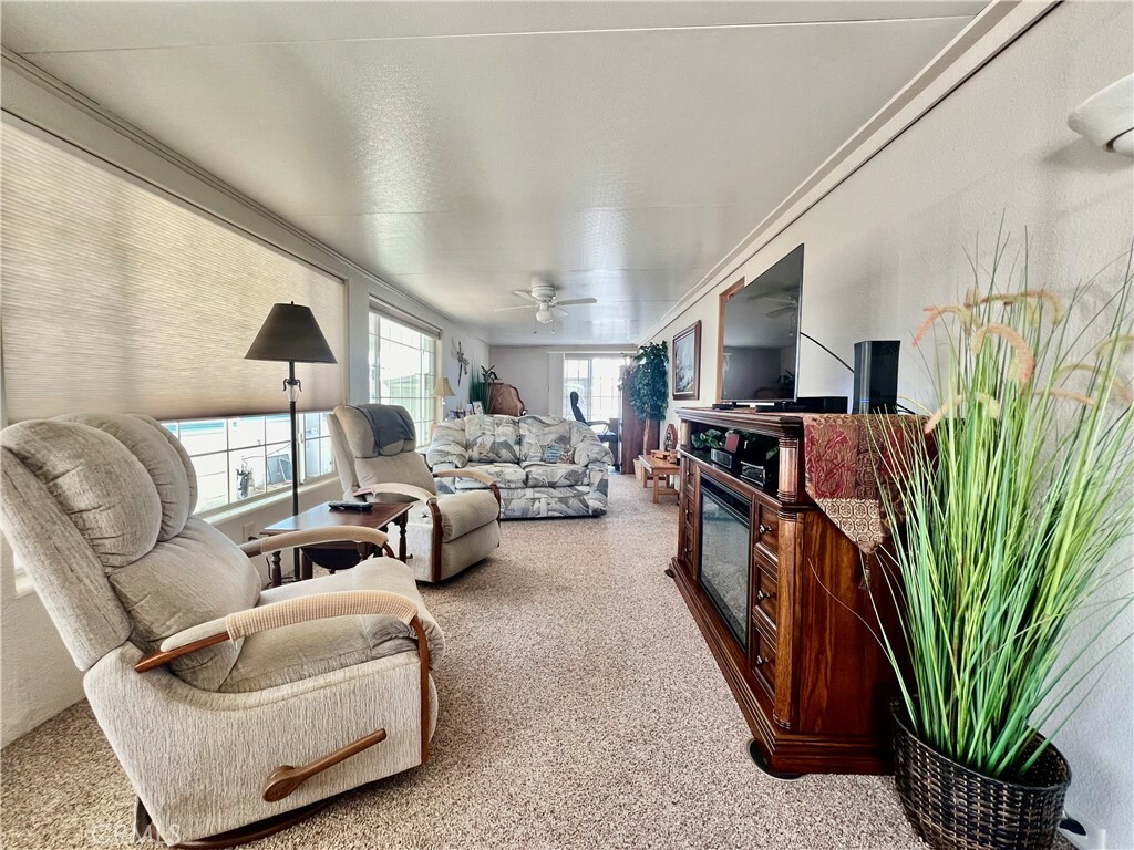 Property Photo: 1295 S Cawston Avenue 360 CA 92545