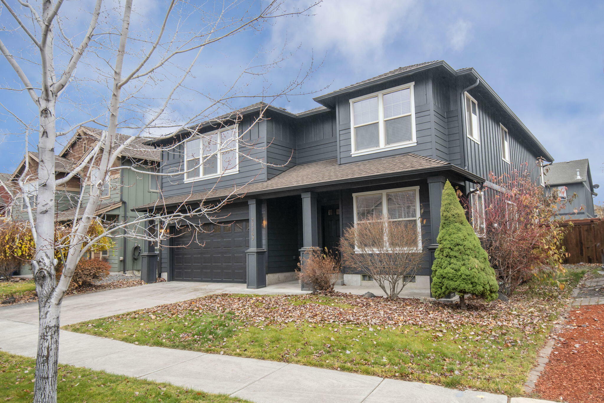 Property Photo:  21163 Clairaway Avenue  OR 97702 