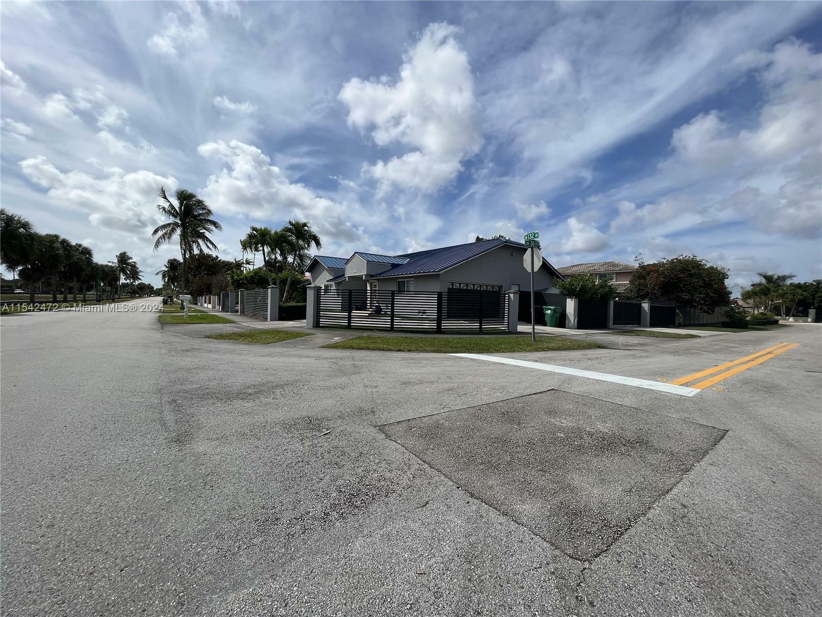 Property Photo:  3660 SW 132nd Ave  FL 33175 