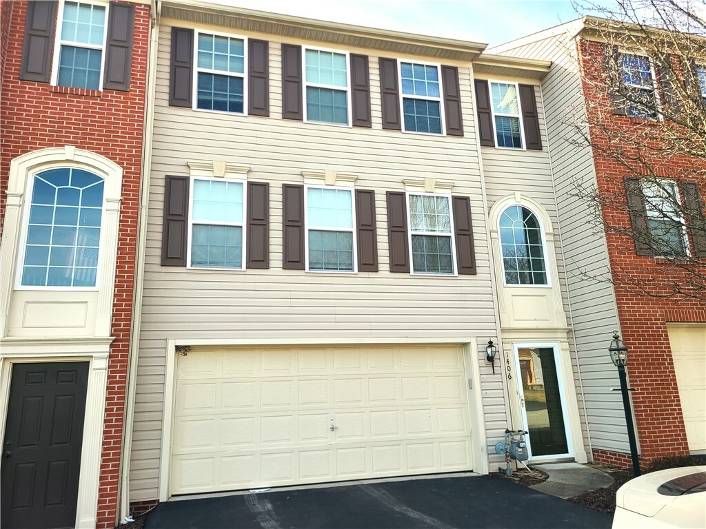 Property Photo:  1406 Towervue Dr  PA 15227 