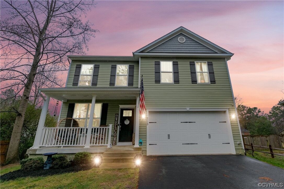 Property Photo: 715 Annapolis Drive VA 22546