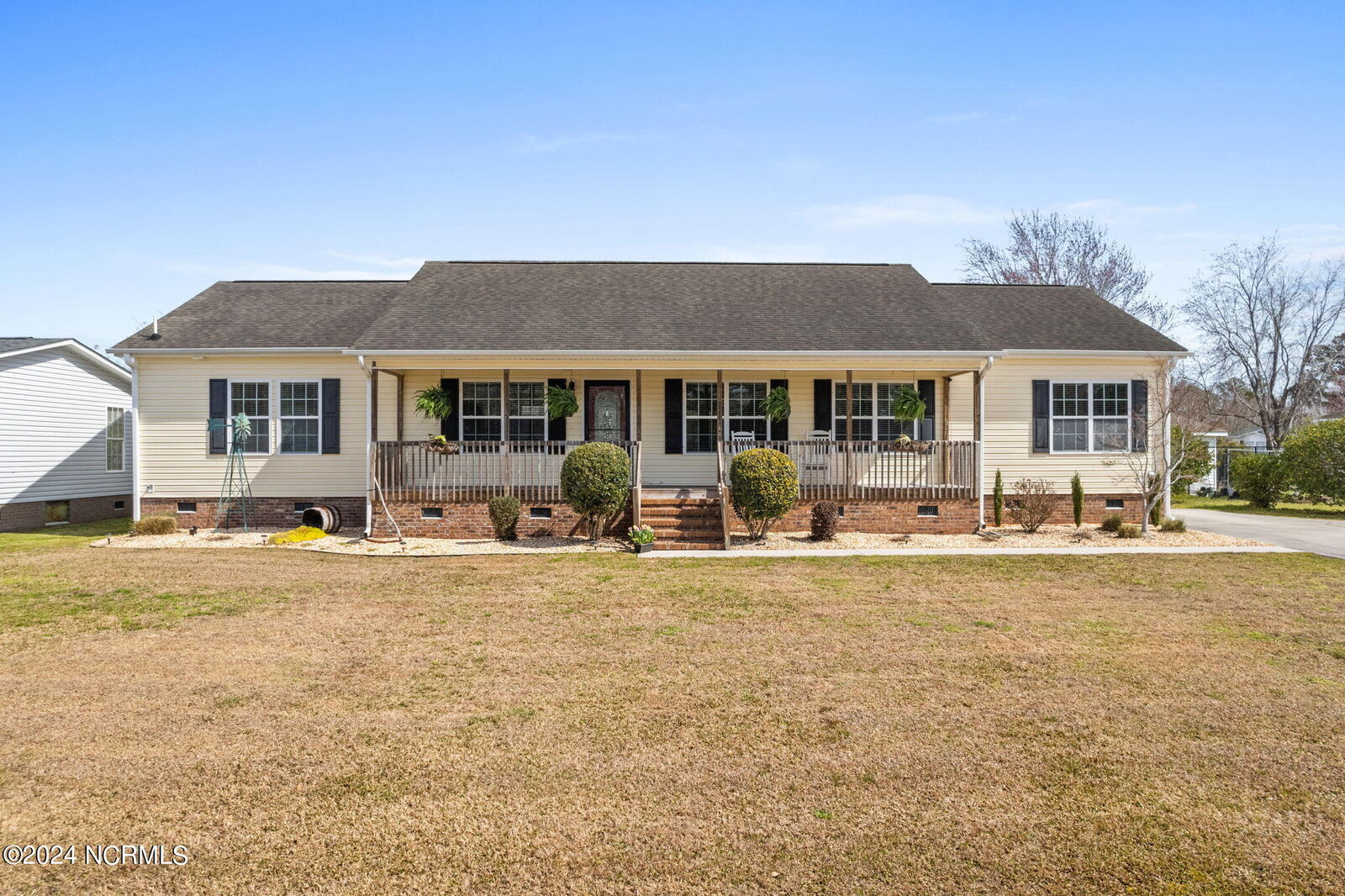 Property Photo: 1097 Waterview Lane SW NC 28467