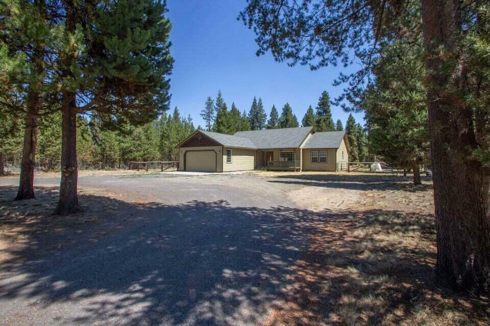 Property Photo: 52570 Lost Ponderosa Road OR 97739