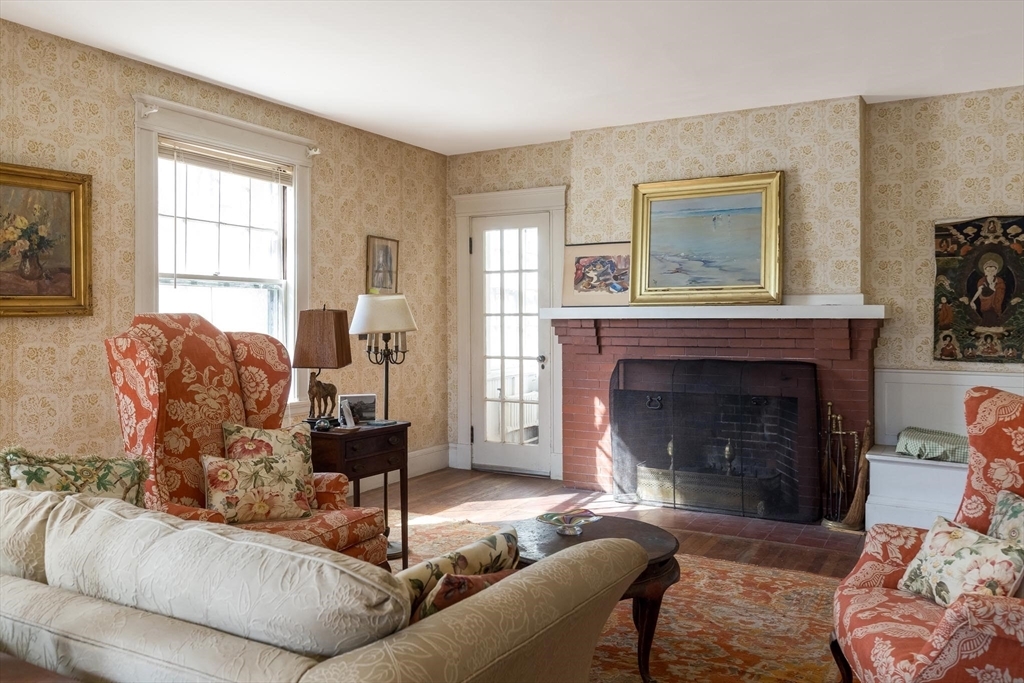 Property Photo:  35 Hawthorn Rd  MA 02445 