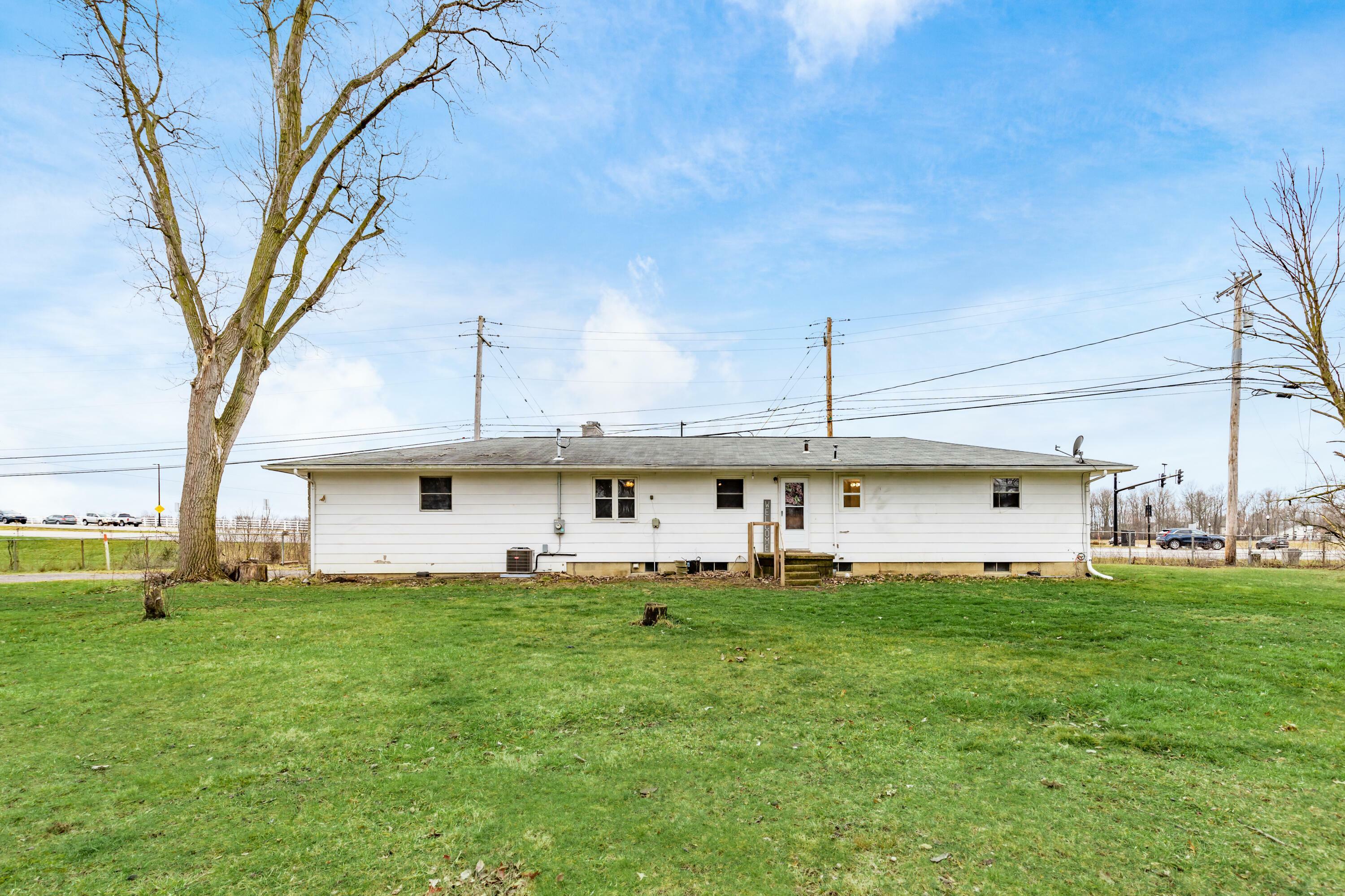 Property Photo:  17230 Lombard Drive  OH 43040 