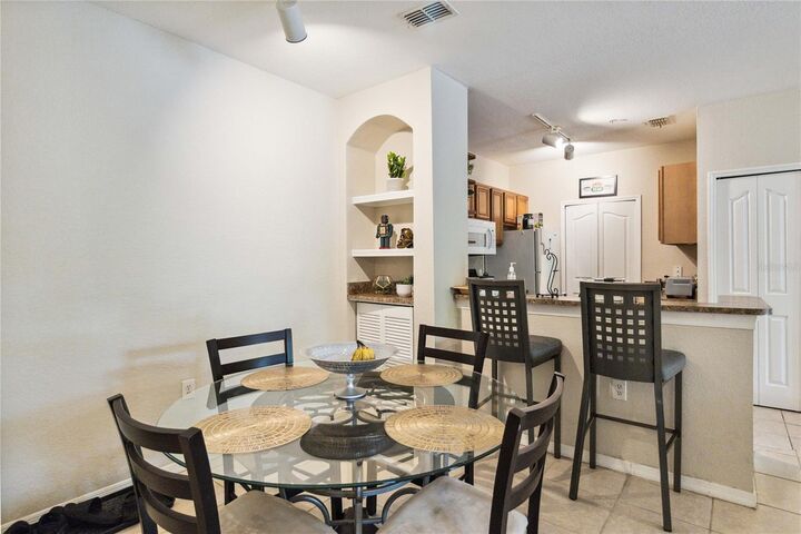 Property Photo: 6169 Metrowest Boulevard 206 FL 32835