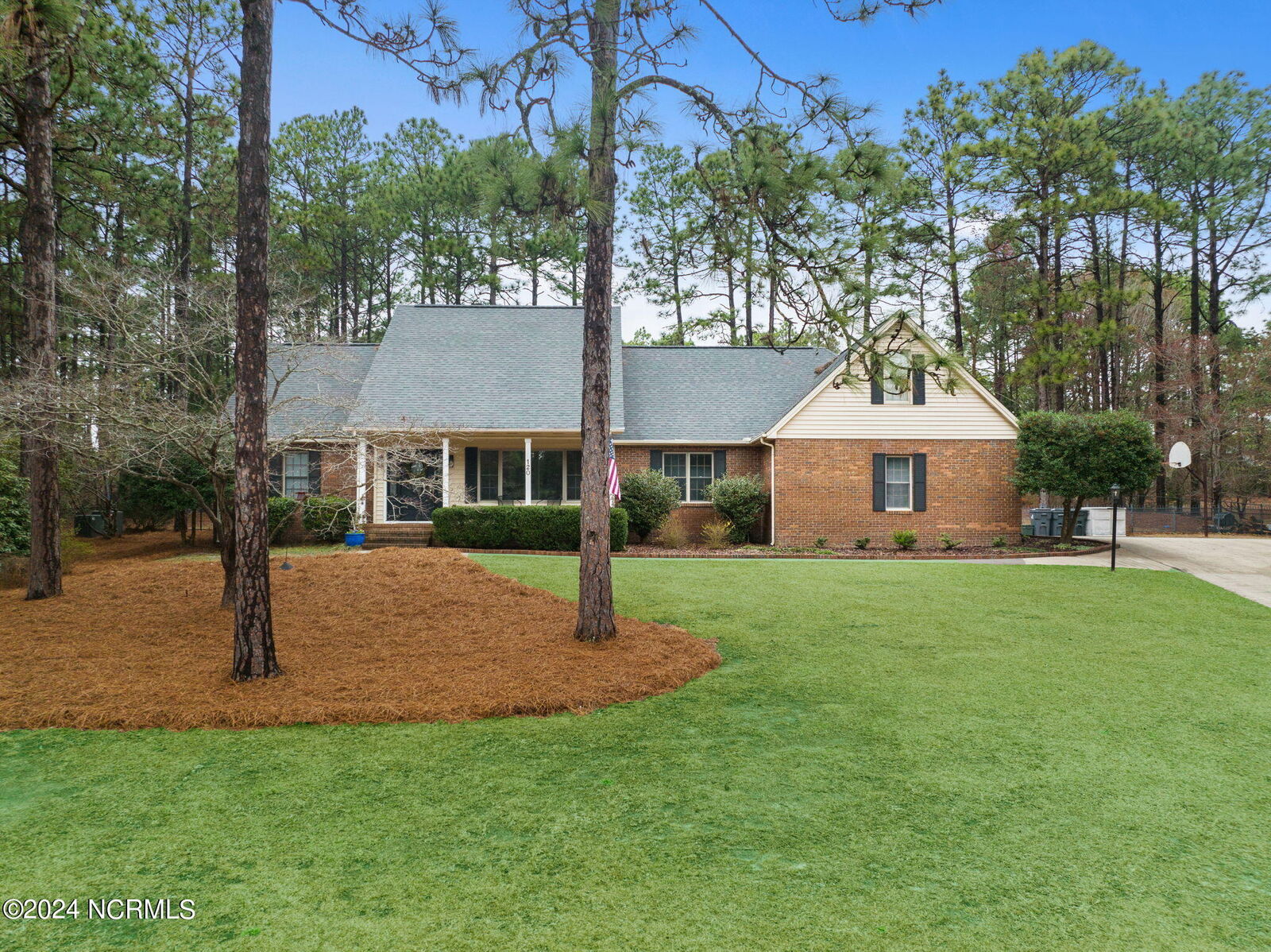 Property Photo:  120 Lakeside Court  NC 28374 