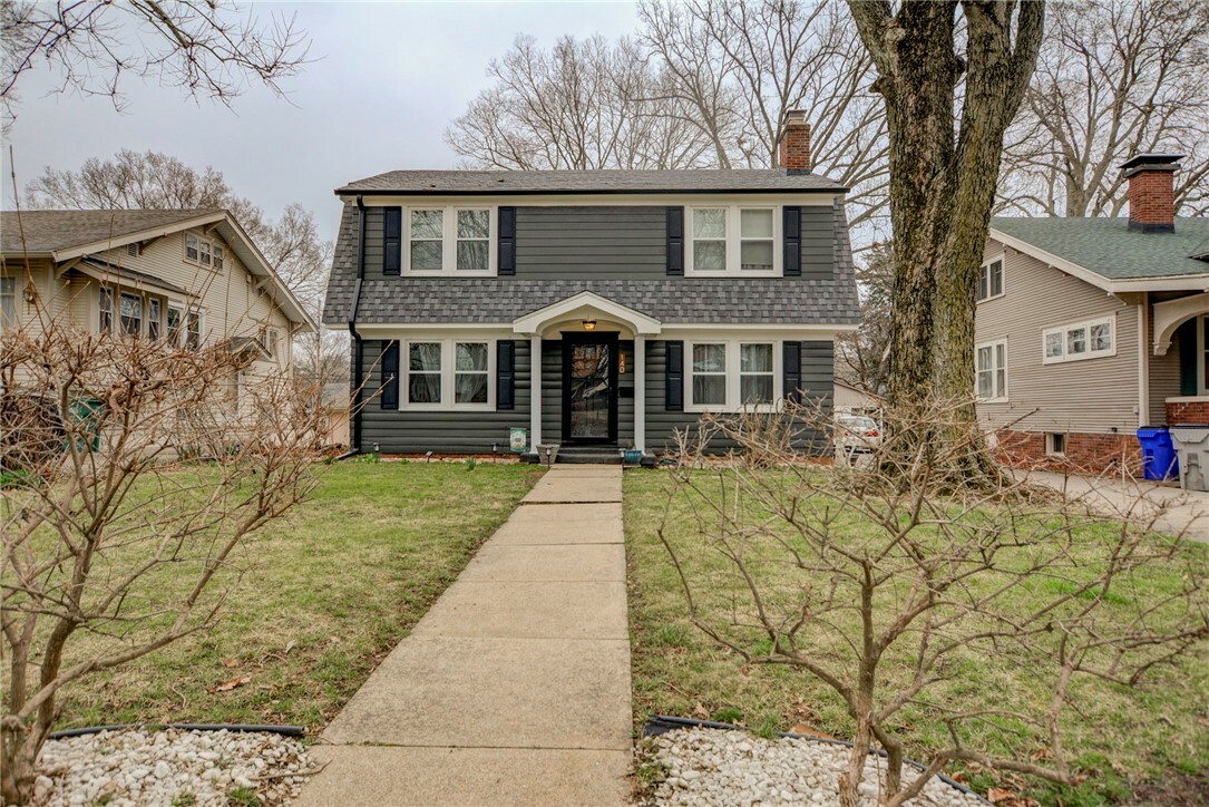 Property Photo:  140 N Woodlawn Avenue  IL 62522 