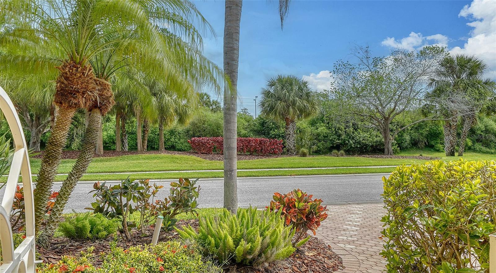 Property Photo:  5050 Hanging Moss Lane  FL 34238 