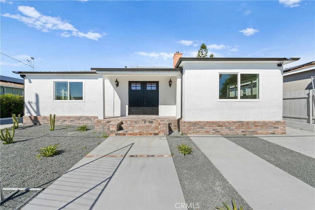 Property Photo:  5206 La Paz Drive  CA 92114 