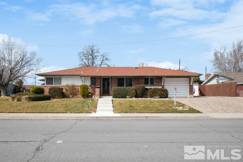 Property Photo:  1010 Tyler Way  NV 89431-2116 