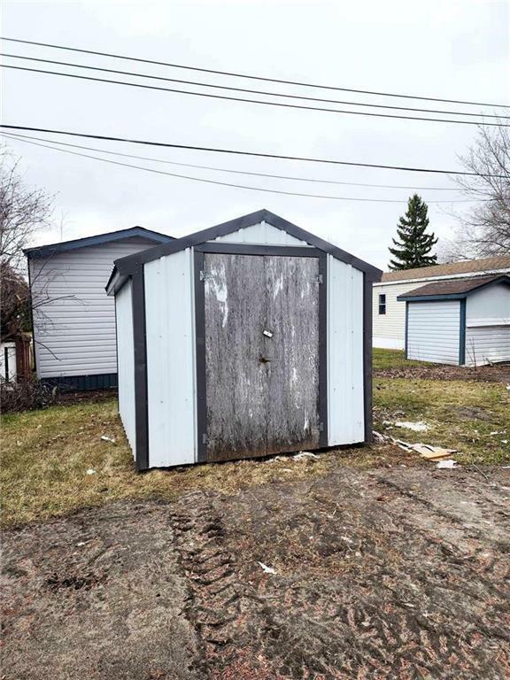 Property Photo:  612 Whiteswan Mobile Home Court  MB R7C 0A3 
