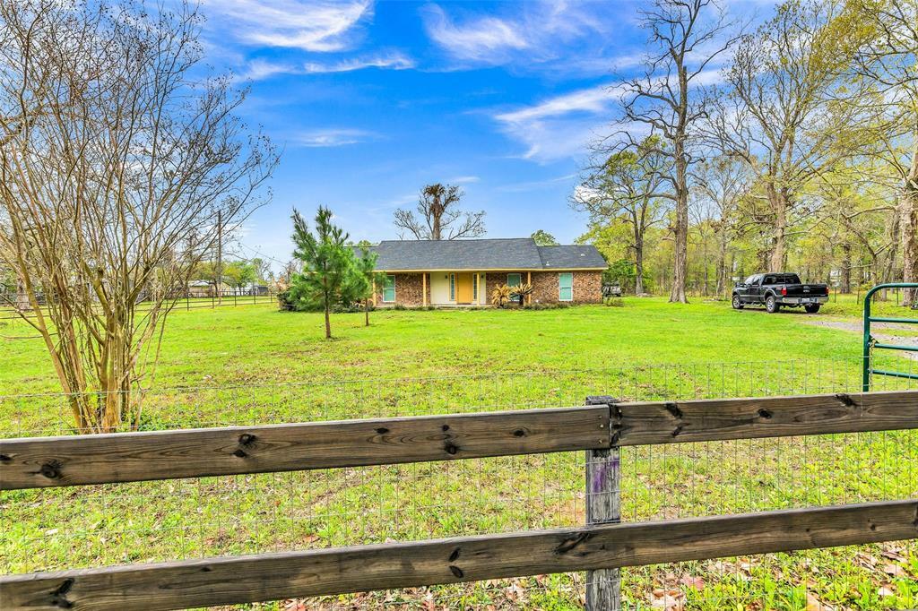 Property Photo:  481 County Road 2084  TX 77575 