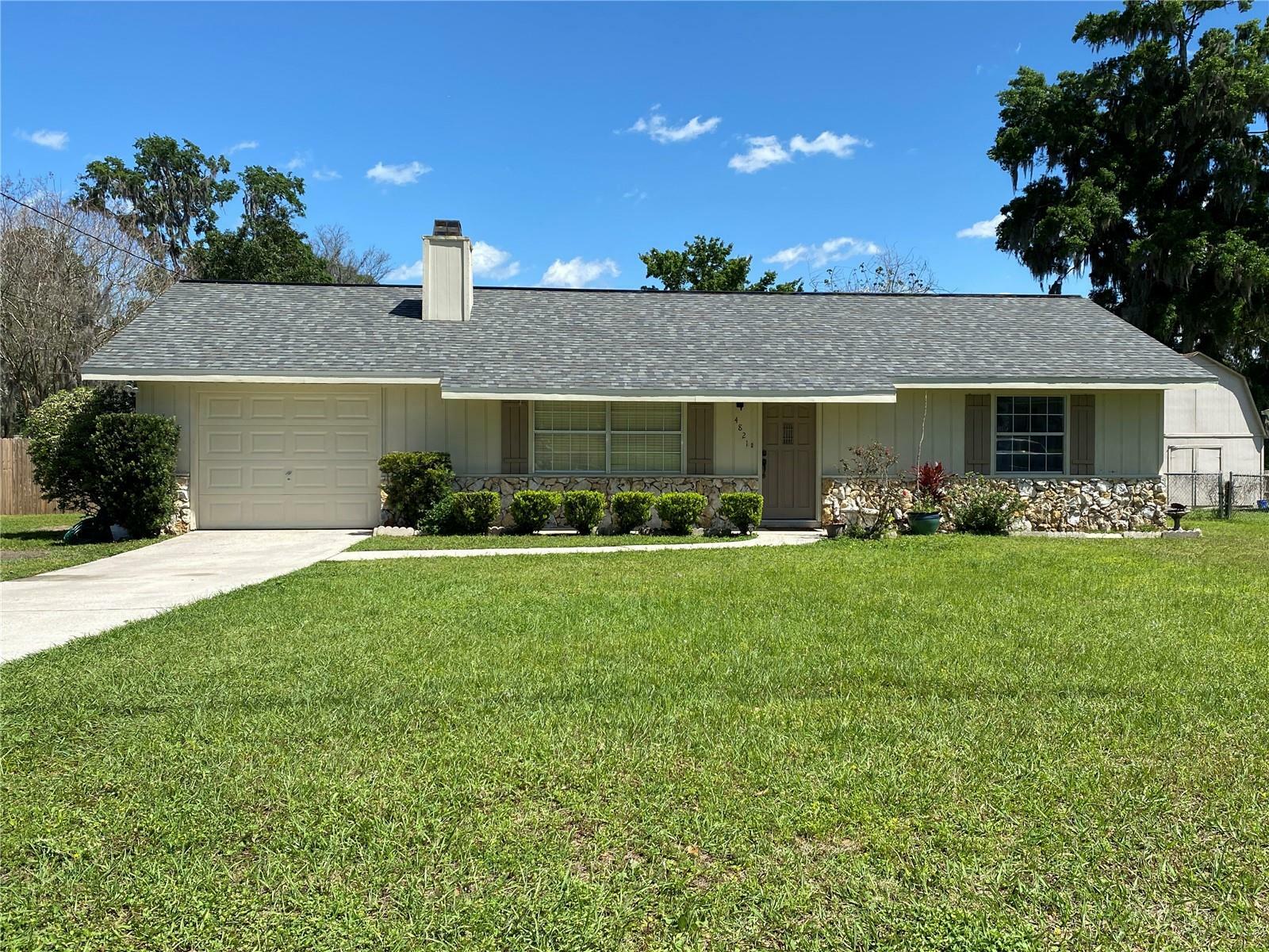 Property Photo:  4821 SE 33rd Terrace  FL 34480 