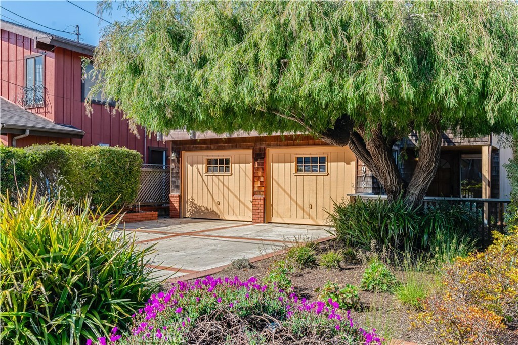 Property Photo:  1973 Donna Avenue  CA 93402 