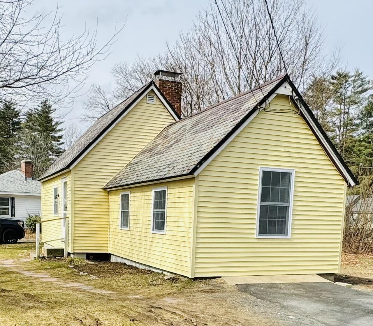 Property Photo:  489 Elm Street  NH 03431 