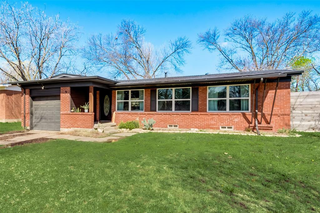 Property Photo: 10639 Cotillion Drive TX 75228
