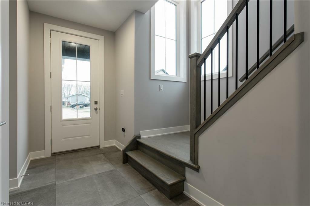 Property Photo:  297 Whiting Street 16  ON N5C 2W5 