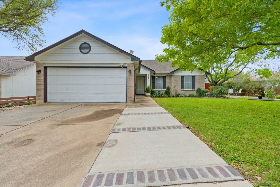 Property Photo:  7200 Kellner Cove  TX 78617 