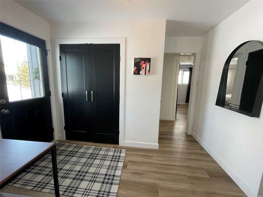 Property Photo:  35 Whitmore Crescent  MB R0J 1H0 