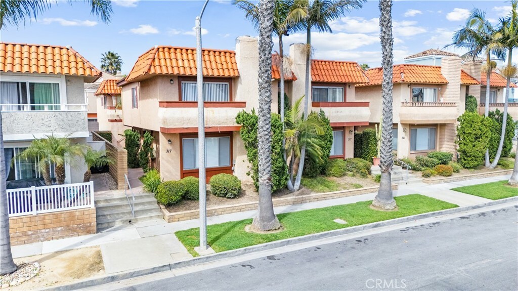 317 22nd Street  Huntington Beach CA 92648 photo