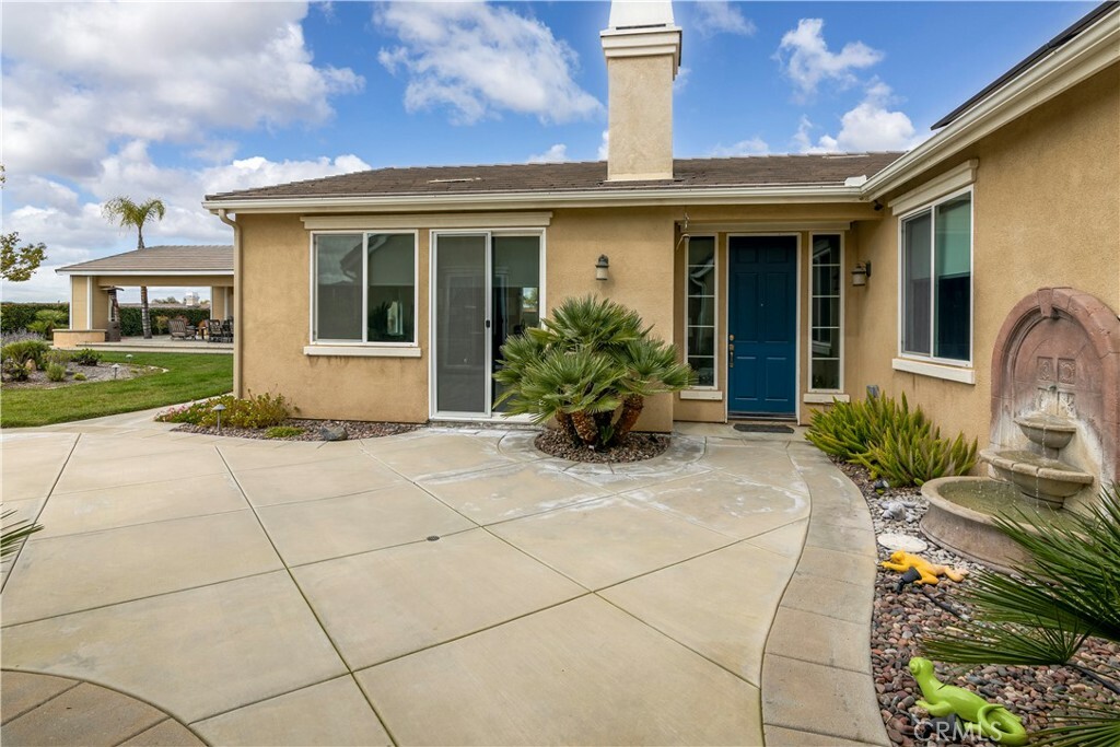 Property Photo:  726 Newport Road  CA 92543 